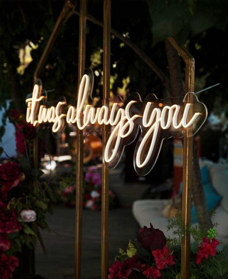 Neonowa reklama LED – Region Projekt